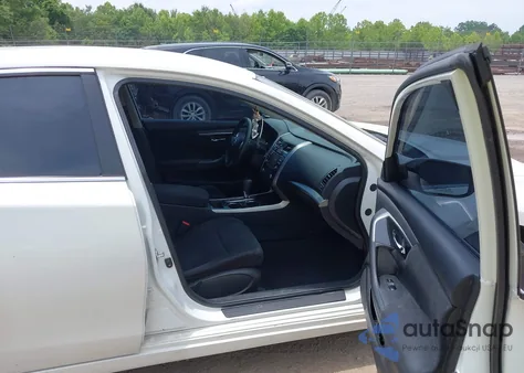 2014 Nissan Altima 2.5 S from USA, damaged, VIN 1N4AL3AP4EC403662